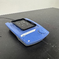 IKA MS 3 Vortexer image 0